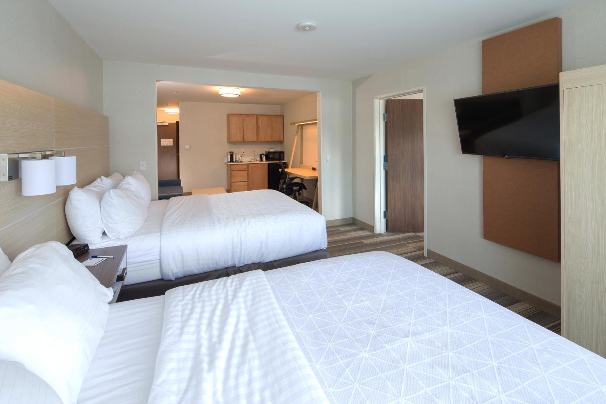 Hotel Express & By Ihg 2*