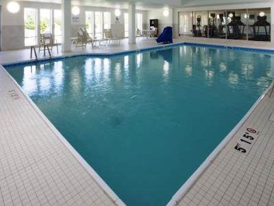 Hotel Holiday Express & By Ihg 2*